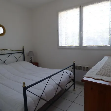 דירה T2 Cabine,climatise, Meuble Tourisme 2*,4 Couchages,wifi,narbonne נרבון-פלאז'