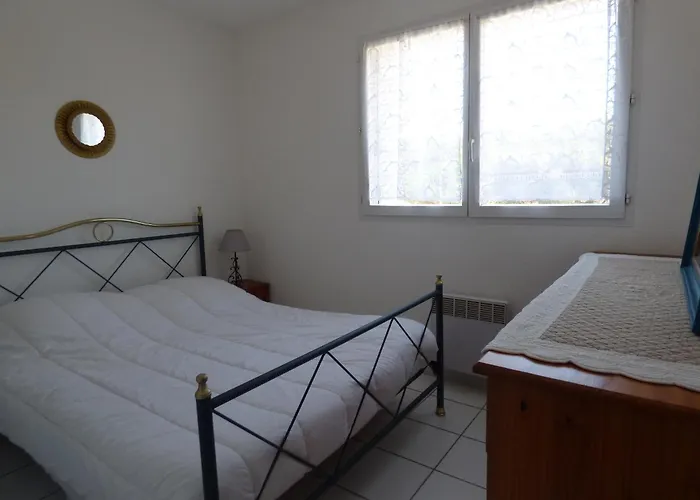 דירה T2 Cabine,climatise, Meuble Tourisme 2*,4 Couchages,wifi,narbonne נרבון-פלאז'